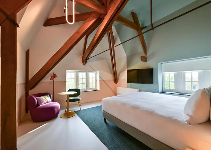 The Rebyl, Nijmegen, A Tribute Portfolio